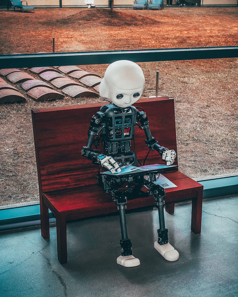 Not All That Glitters Is Gold: The Risks of AI-Powered Personal Branding