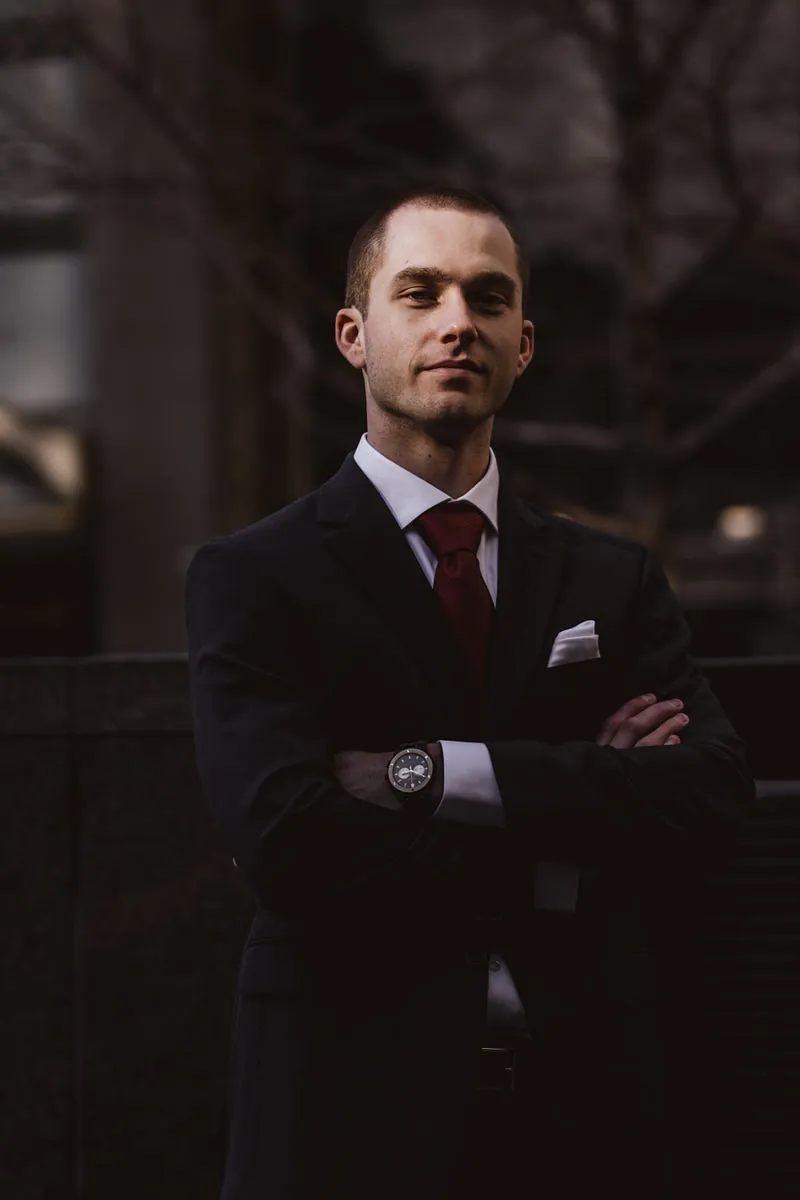 From Employee to Influencer: The Impact of Personal Branding in the Modern Workplace