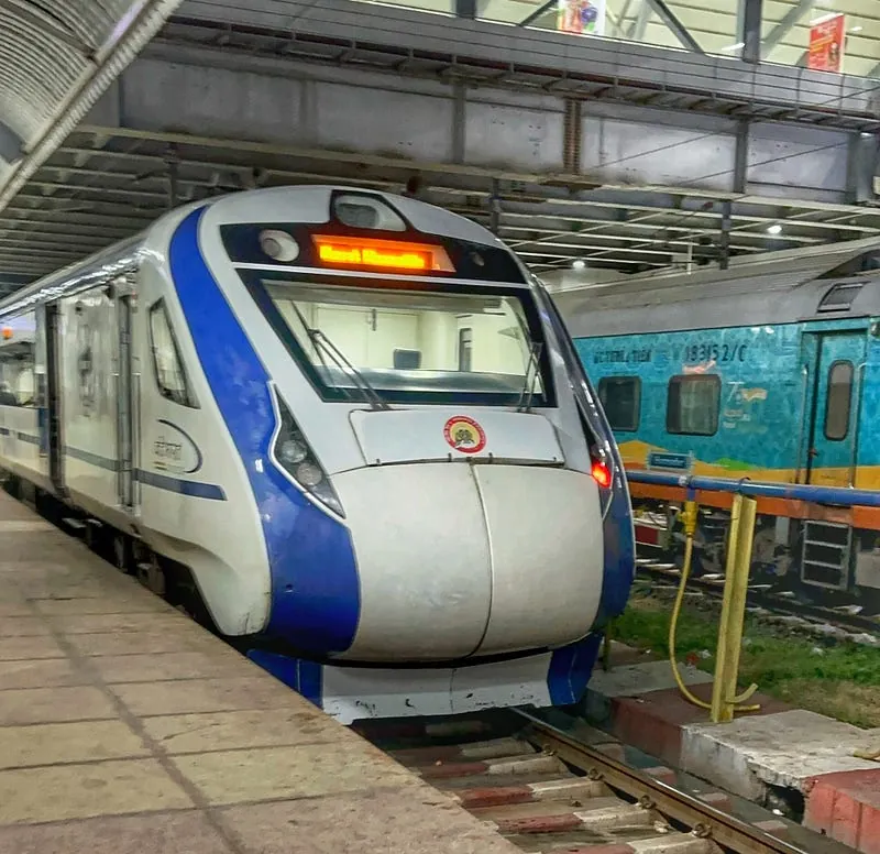 A Journey of Firsts: Exploring India’s Vande Bharat Express from New Delhi to Bhopal